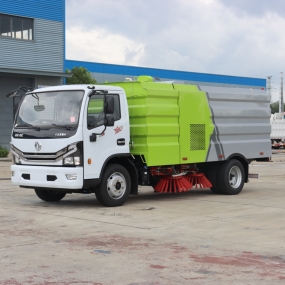 東風(fēng)大多利卡掃路車