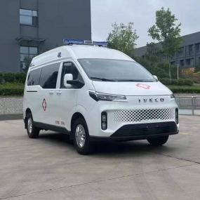 依維柯聚星救護車